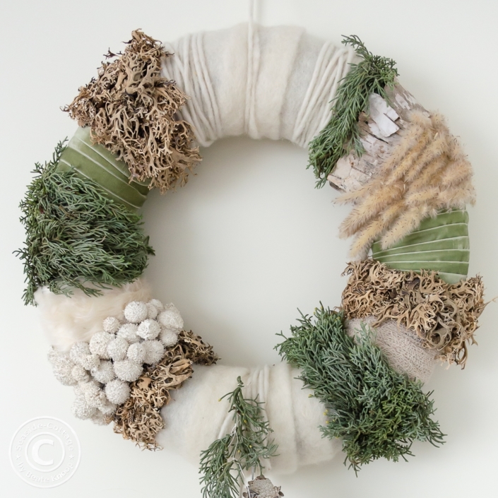 winterkranz_mixed_media_02 Winterkranz aus Naturmaterial und textilen Werkstoffen